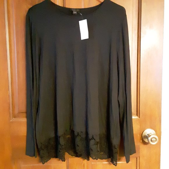 J.Jill Tops - J.Jill $89 Black Lace hem top L
